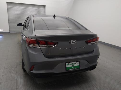 2018 Hyundai SONATA SE
