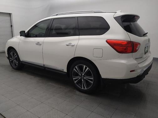 2020 Nissan Pathfinder Platinum 2WD