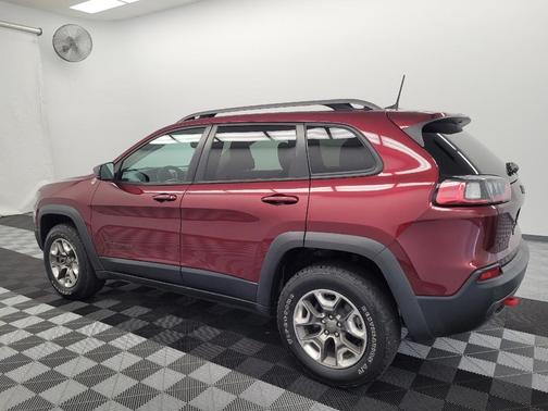 Velvet Red Pearlcoat 2019 Jeep Cherokee Trailhawk Elite