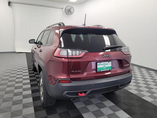 Velvet Red Pearlcoat 2019 Jeep Cherokee Trailhawk Elite