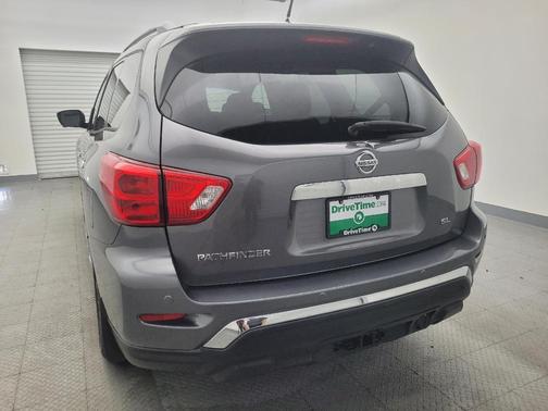 2018 Nissan Pathfinder SL