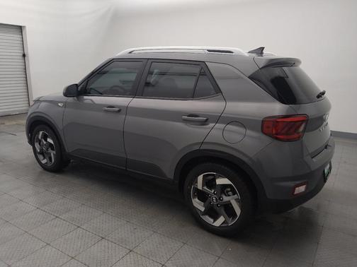 2022 Hyundai VENUE SEL