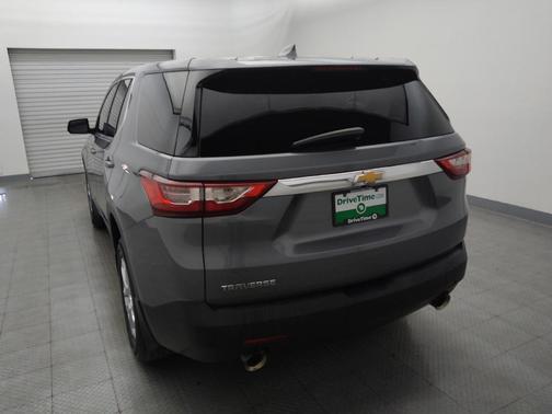 Satin Steel Metallic 2020 Chevrolet Traverse LS