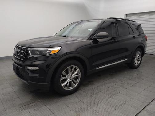 Agate Black Metallic 2020 Ford Explorer XLT