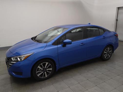 Electric Blue Metallic 2024 Nissan Versa 1.6 SV
