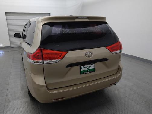 2014 Toyota Sienna L