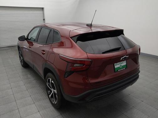 Crimson Metallic 2024 Chevrolet Trax FWD 1RS