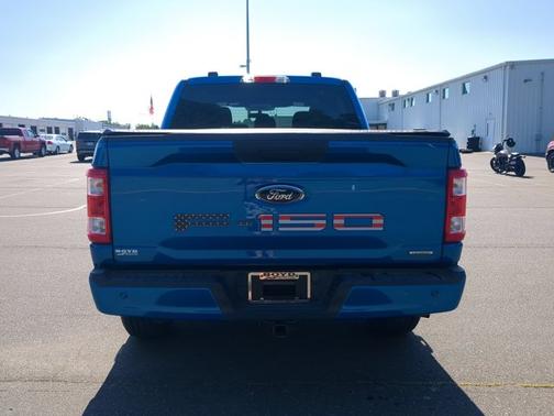 VELOCITY BLUE METALLIC 2021 Ford F-150 XL
