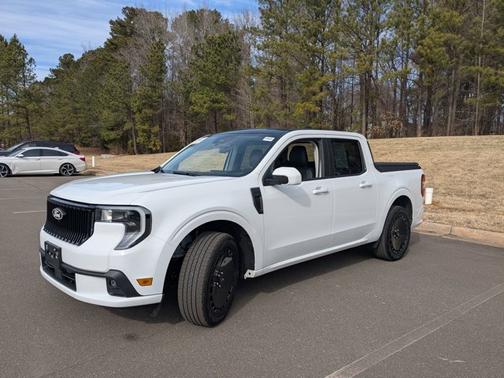2025 Ford Maverick LOBO STANDARD
