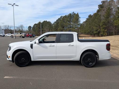 2025 Ford Maverick LOBO STANDARD