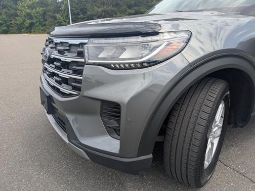 CARBONIZED GRAY METALLIC 2025 Ford Explorer ACTIVE
