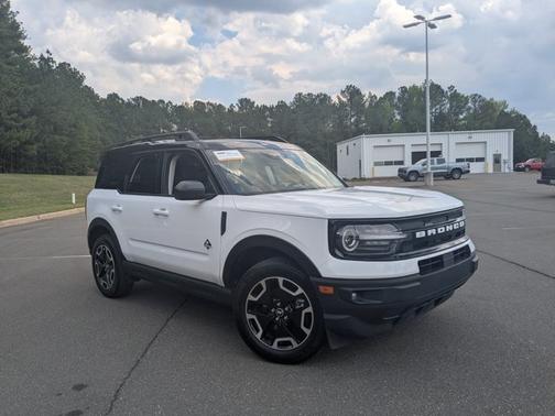 OXFORD WHITE 2024 Ford Bronco Sport OUTER BANKS