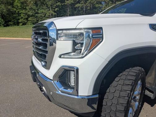 Summit White 2021 GMC Sierra 1500 SLT