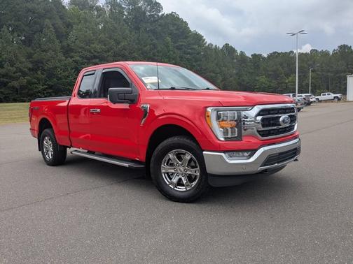 RACE RED 2022 Ford F-150 XLT