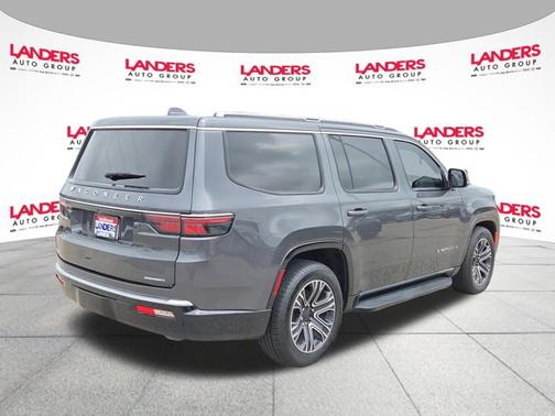 Baltic Gray Clearcoat Metallic 2022 Jeep Wagoneer SERIES III