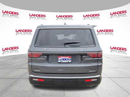 Baltic Gray Clearcoat Metallic 2022 Jeep Wagoneer SERIES III