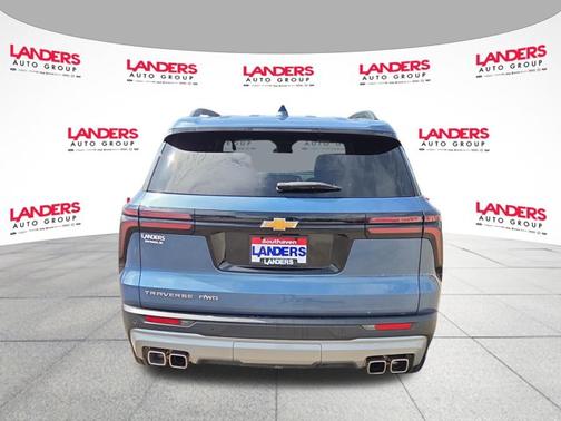 Lakeshore Blue Metallic 2025 Chevrolet Traverse LT