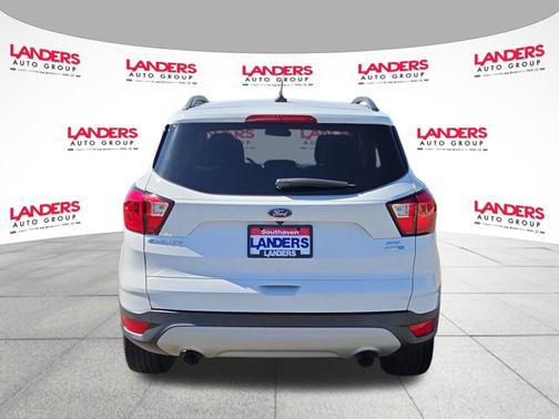 OXFORD WHITE 2019 Ford Escape SEL