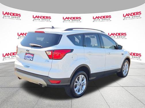 OXFORD WHITE 2019 Ford Escape SEL