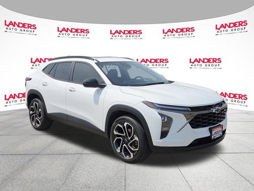 Summit White 2024 Chevrolet Trax 2RS