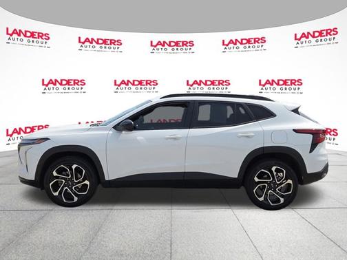 Summit White 2024 Chevrolet Trax 2RS