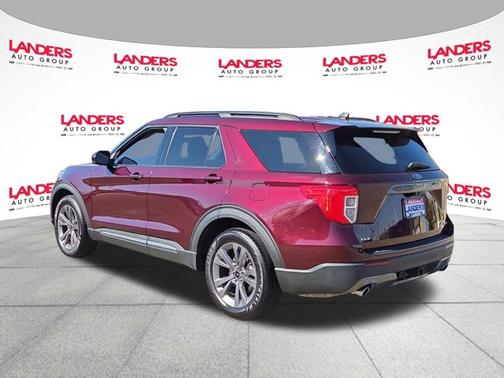BURGUNDY VELVET MET TINT CC 2022 Ford Explorer XLT
