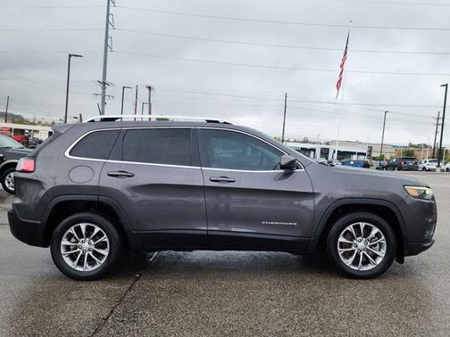 2021 Jeep Cherokee LATITUDE PLUS