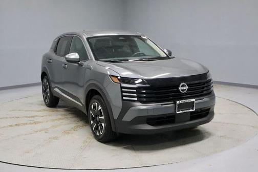 Gun Metallic 2025 Nissan Kicks SV