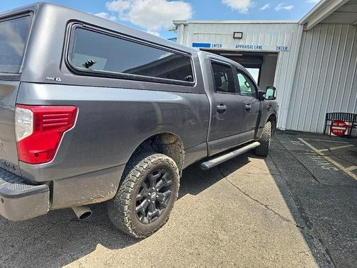 2019 Nissan Titan XD SL
