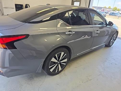 2021 Nissan Altima 2.5 SL
