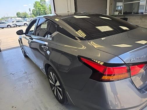 2021 Nissan Altima 2.5 SL