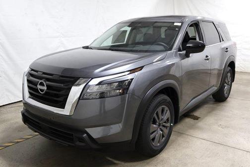 2025 Nissan Pathfinder S