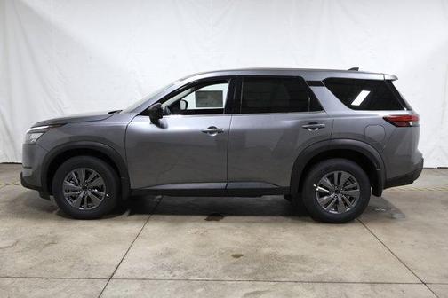 2025 Nissan Pathfinder S