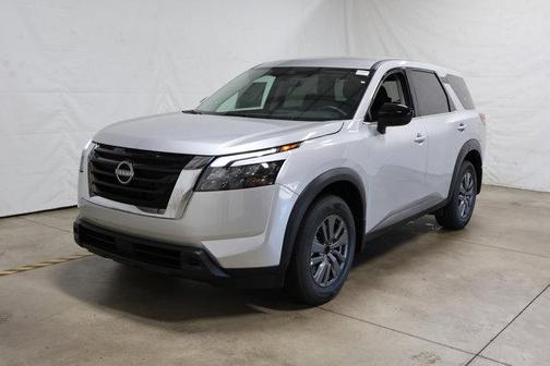 2025 Nissan Pathfinder S