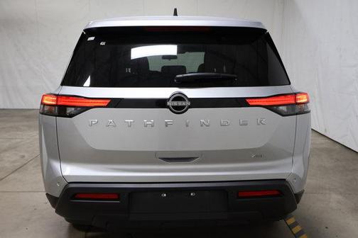 2025 Nissan Pathfinder S
