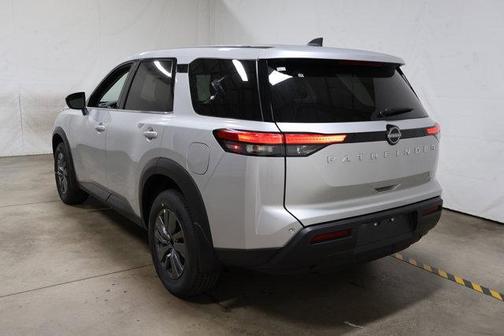 2025 Nissan Pathfinder S