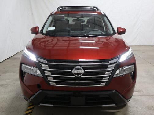 2025 Nissan Rogue Platinum