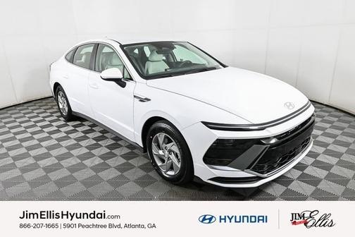 2025 Hyundai SONATA SE