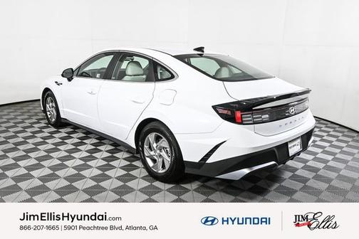 2025 Hyundai SONATA SE