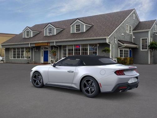 2025 Ford Mustang EcoBoost