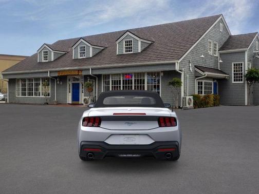 2025 Ford Mustang EcoBoost