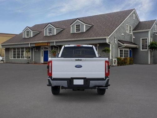 2025 Ford F-350 Lariat Super Duty