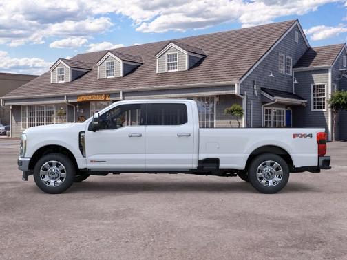 Oxford White 2025 Ford F-350 Lariat