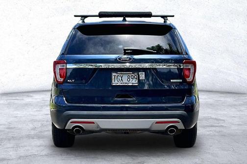 Blue 2017 Ford Explorer XLT