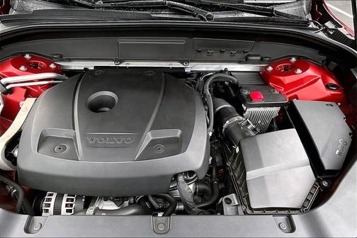 2019 Volvo XC60 T5 Momentum