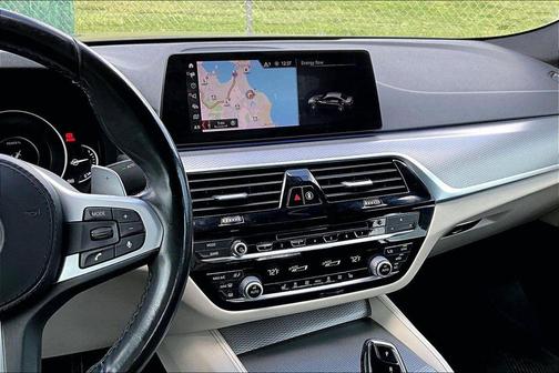 2019 BMW 530e iPerformance