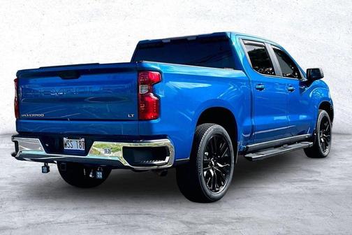 Glacier Blue Metallic 2022 Chevrolet Silverado 1500 LT