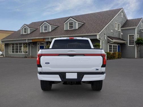2025 Ford F-150 Lightning LARIAT