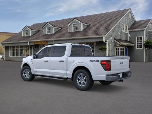 White Metallic 2025 Ford F-150 XLT