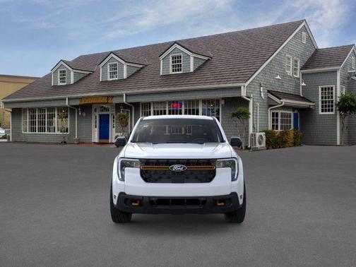 Oxford White 2025 Ford Maverick Tremor